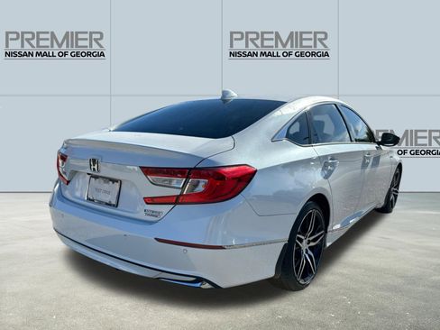 Used 2022 Honda Accord Touring image 5