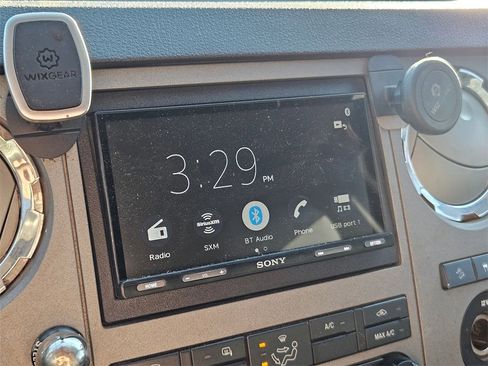 Used 2011 Ford F350 XLT w/ FX4 4X4 Off-Road Pkg image 24