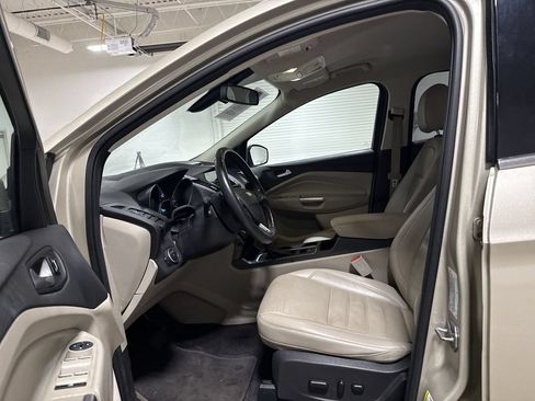 Used 2017 Ford Escape Titanium FWD image 19