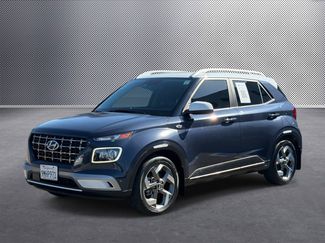 Used 2024 Hyundai Venue Limited FWD video 1