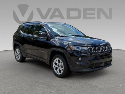 New 2025 Jeep Compass Latitude w/ Convenience Group