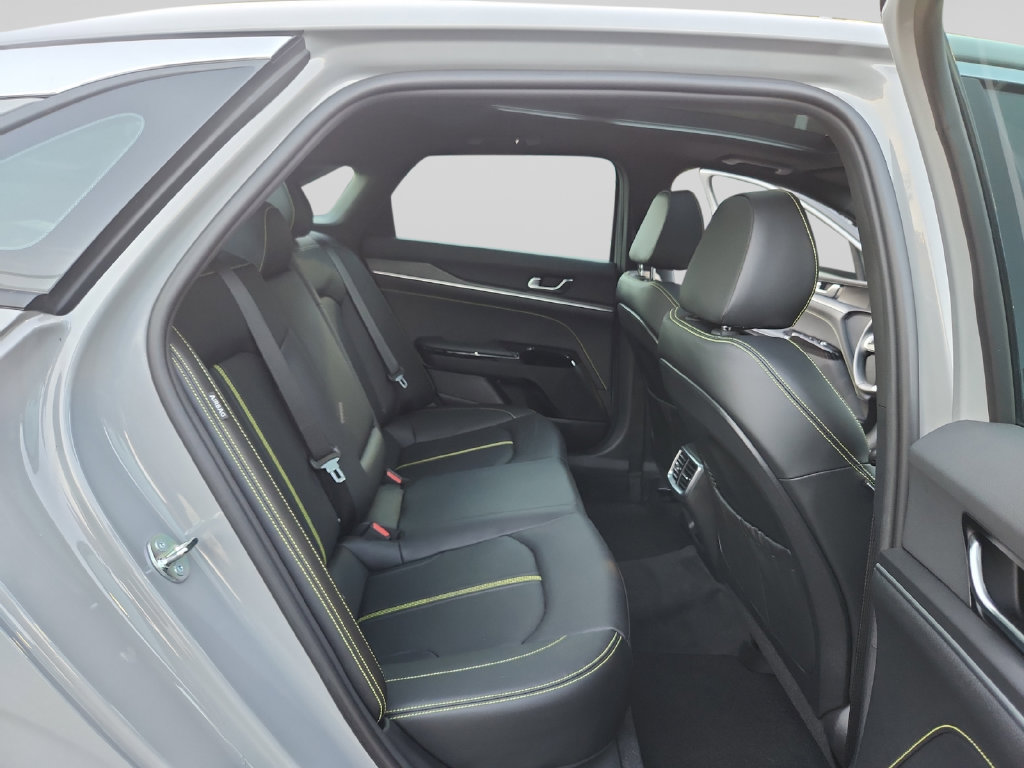 Certified 2026 Kia K5 GT FWD image 17