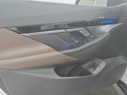Certified 2024 BMW 530i w/ Convenience Package RWD image 20