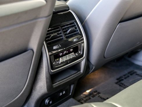 New 2026 BMW X7 xDrive40i w/ M Sport Package image 25