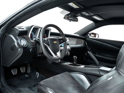 Used 2015 Chevrolet Camaro Z/28 image 19