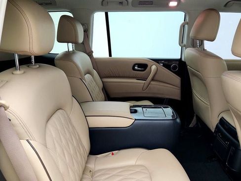 Used 2024 Nissan Armada Platinum w/ Captain's Chairs Package RWD image 25