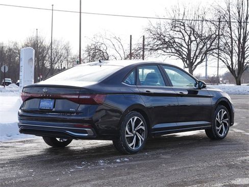 New 2026 Volkswagen Jetta SEL image 2