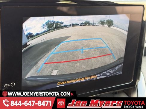 Used 2024 Toyota Corolla LE image 19