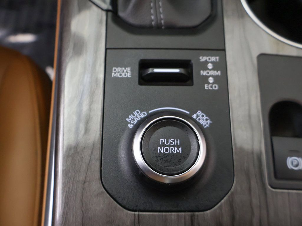 Used 2023 Toyota Highlander Platinum AWD/4WD image 58