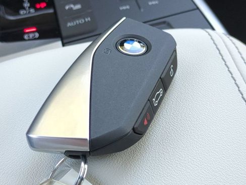 New 2026 BMW X2 xDrive28i w/ Technology Package AWD/4WD image 30