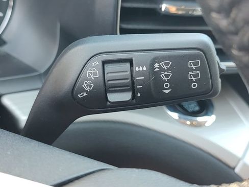 Used 2023 Ford Explorer XLT w/ Equipment Group 202A AWD/4WD image 23