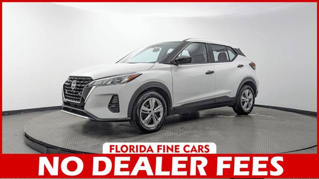 Used 2023 Nissan Kicks S FWD image 1