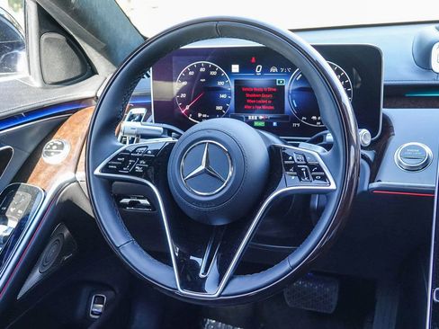 New 2024 Mercedes-Benz S 580e S 580e image 14