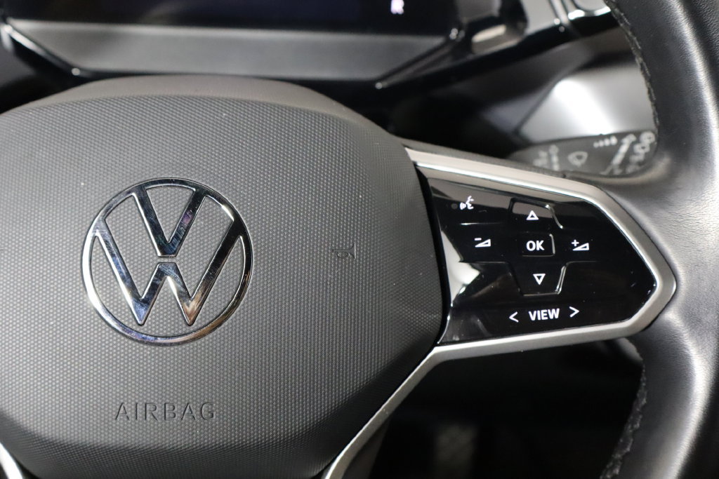 Used 2022 Volkswagen ID.4 Pro AWD/4WD image 10