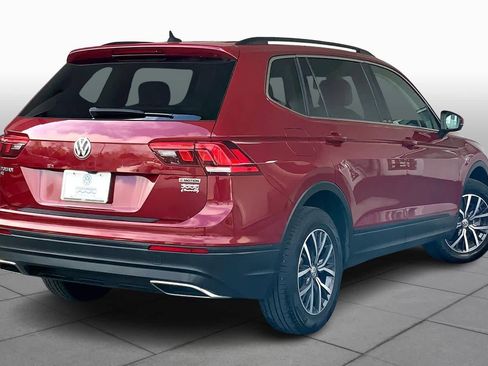 Used 2019 Volkswagen Tiguan SE w/ Panoramic Sunroof Package image 13