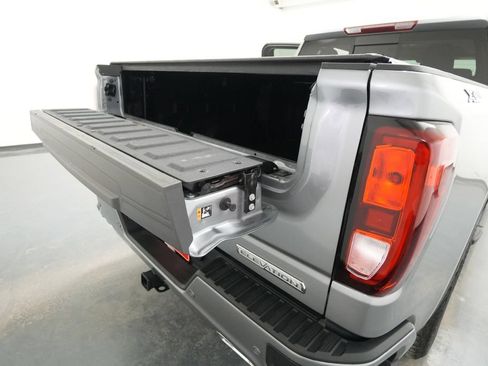 Used 2025 GMC Sierra 1500 Elevation w/ Elevation Premium Package AWD/4WD image 30