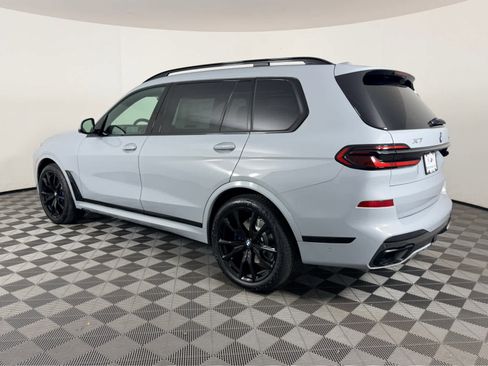 New 2026 BMW X7 xDrive40i w/ M Sport Package AWD/4WD image 5