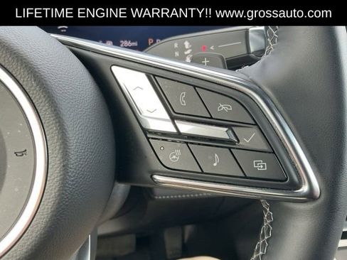 Used 2025 Buick Enclave Preferred AWD/4WD image 15