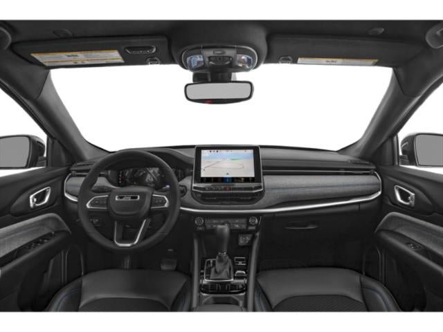 Used 2023 Jeep Compass Latitude w/ Sun and Sound Group AWD/4WD image 8