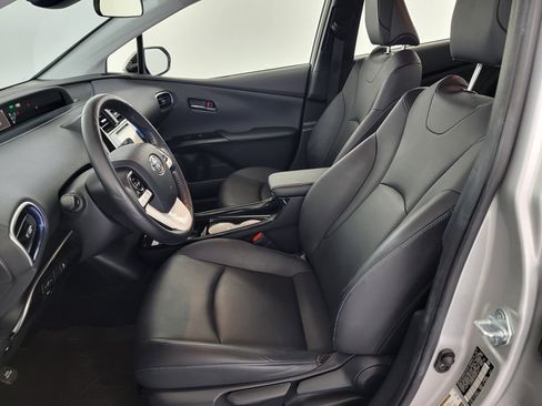 Used 2016 Toyota Prius Three Touring FWD image 15