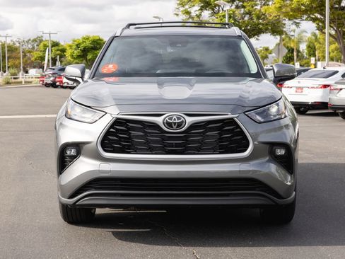 New 2026 Toyota Highlander XLE AWD/4WD image 2