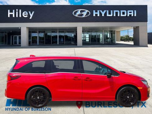 Used 2025 Honda Odyssey Sport-L image 3