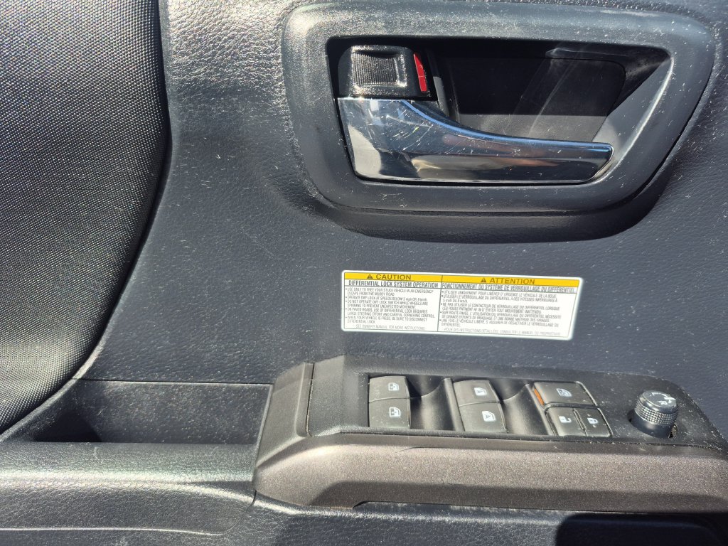 Used 2019 Toyota Tacoma TRD Pro AWD/4WD image 8