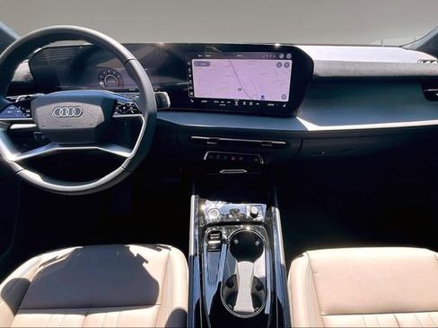 New 2026 Audi Q3 quattro 2.0T AWD/4WD image 5