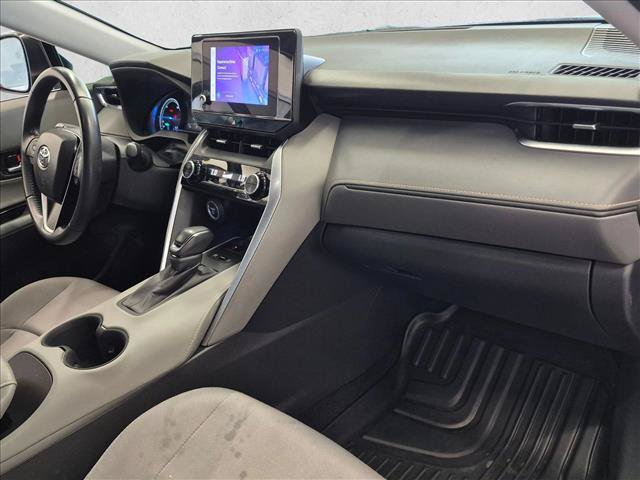 Used 2023 Toyota Venza LE AWD/4WD image 20
