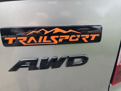 Used 2023 Honda Passport TrailSport image 12