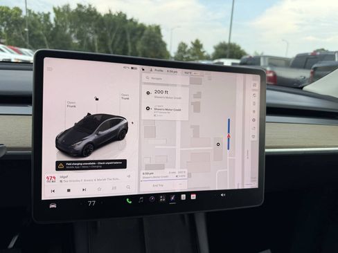 Used 2023 Tesla Model Y AWD image 29