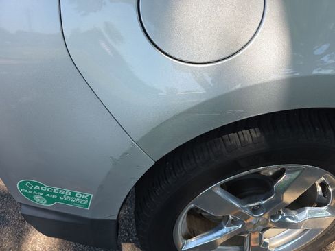 Used 2013 Chevrolet Volt Premium w/ Premium Trim Package FWD image 8