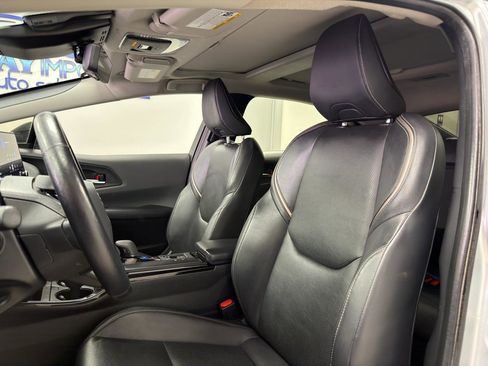 Used 2023 Toyota Prius Limited w/ Limited Premium Package image 11