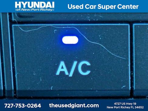 Used 2015 Hyundai Santa Fe Sport w/ Option Group 02 FWD image 24
