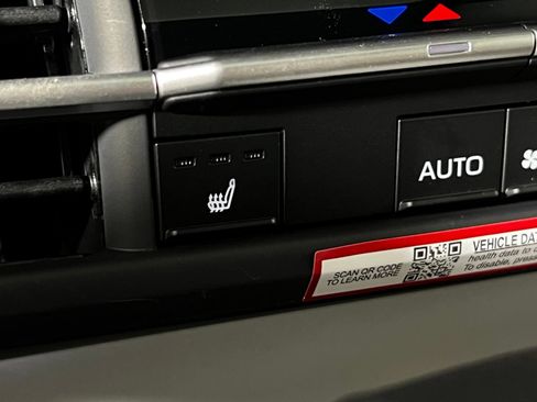 Used 2026 Toyota Sienna XSE FWD image 20