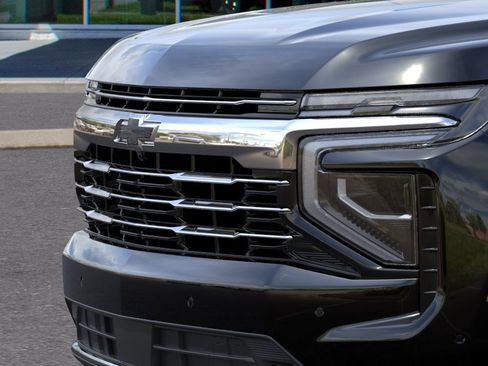 New 2026 Chevrolet Suburban LT w/ Comfort Package AWD/4WD image 13