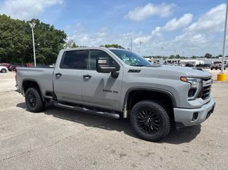 Used 2024 Chevrolet Silverado 2500 LTZ w/ LTZ Plus Package AWD/4WD video 1