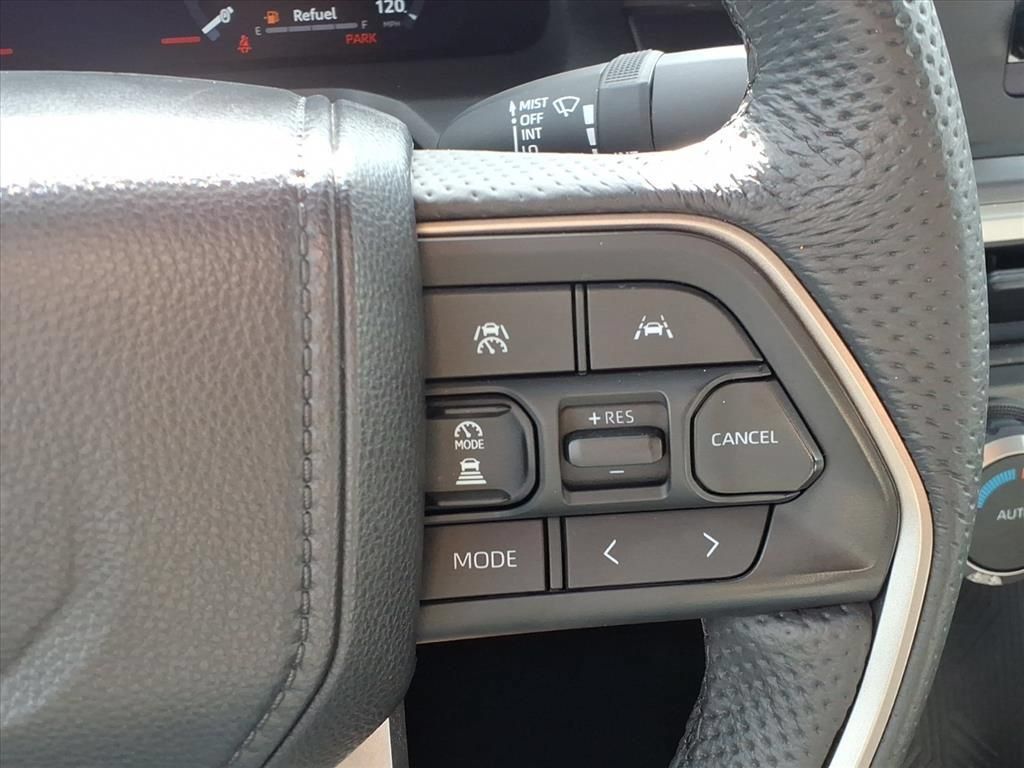 Used 2025 Toyota Tacoma TRD Sport AWD/4WD image 22