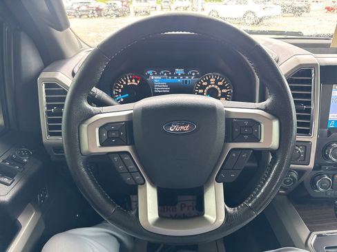 Used 2016 Ford F150 Lariat w/ Equipment Group 501A Mid AWD/4WD image 25