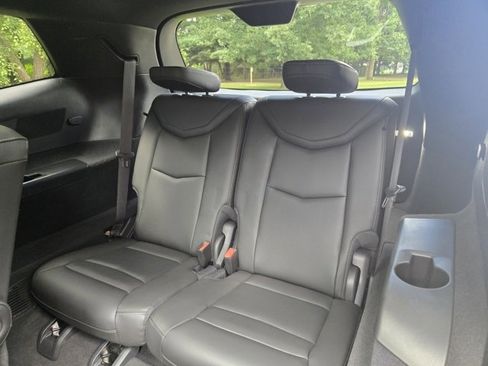 Used 2025 Cadillac XT6 Premium Luxury image 23