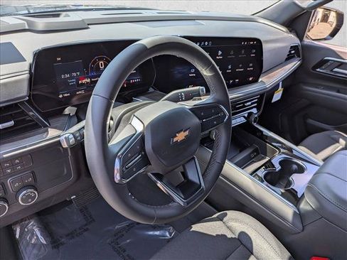 Used 2026 Chevrolet Tahoe LS AWD/4WD image 10