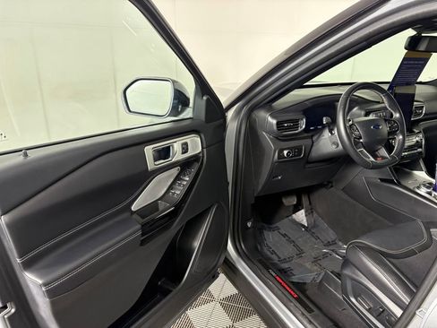 Certified 2023 Ford Explorer ST w/ Equipment Group 401A image 12
