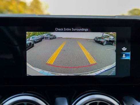 Used 2022 Mercedes-Benz GLA 250 4MATIC image 50