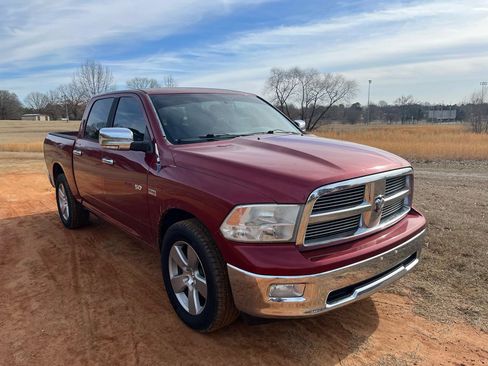 Used 2012 RAM 1500 Big Horn w/ Luxury Group image 2