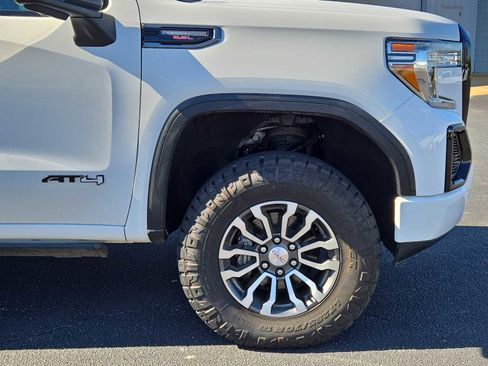 Used 2020 GMC Sierra 1500 AT4 w/ AT4 Premium Package image 11