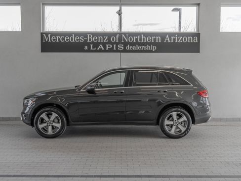 Certified 2022 Mercedes-Benz GLC 300 4MATIC image 2