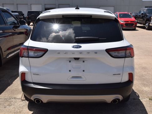 Used 2022 Ford Escape SEL AWD/4WD image 6