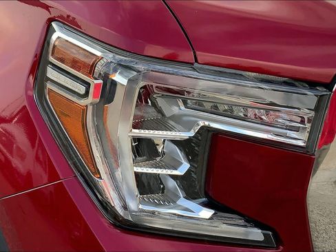 Used 2020 GMC Sierra 1500 SLT RWD image 27