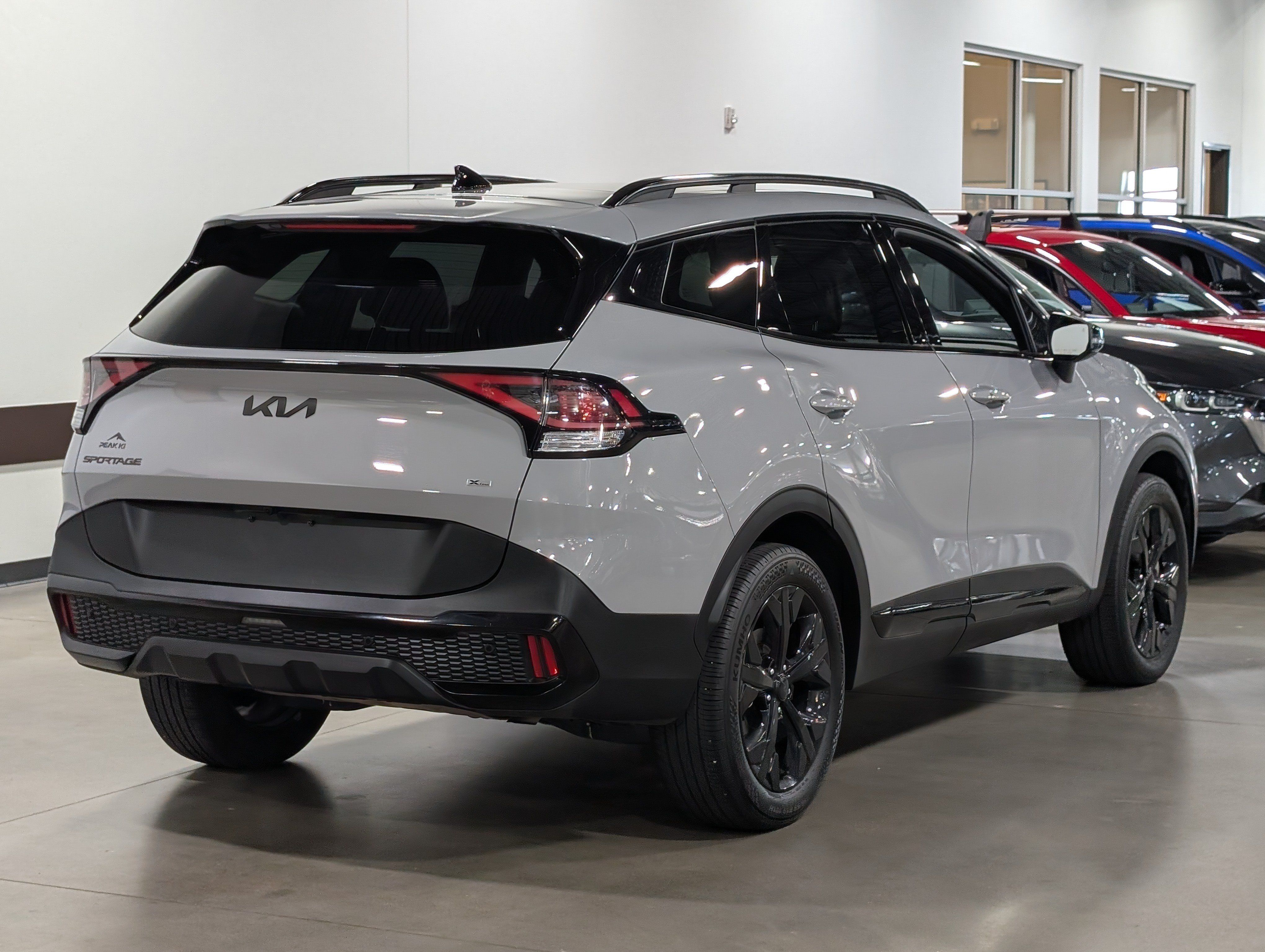 Used 2025 Kia Sportage X-Line w/ Premium Package AWD/4WD image 3
