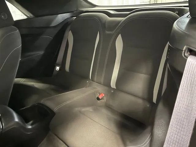Used 2017 Chevrolet Camaro SS RWD image 23